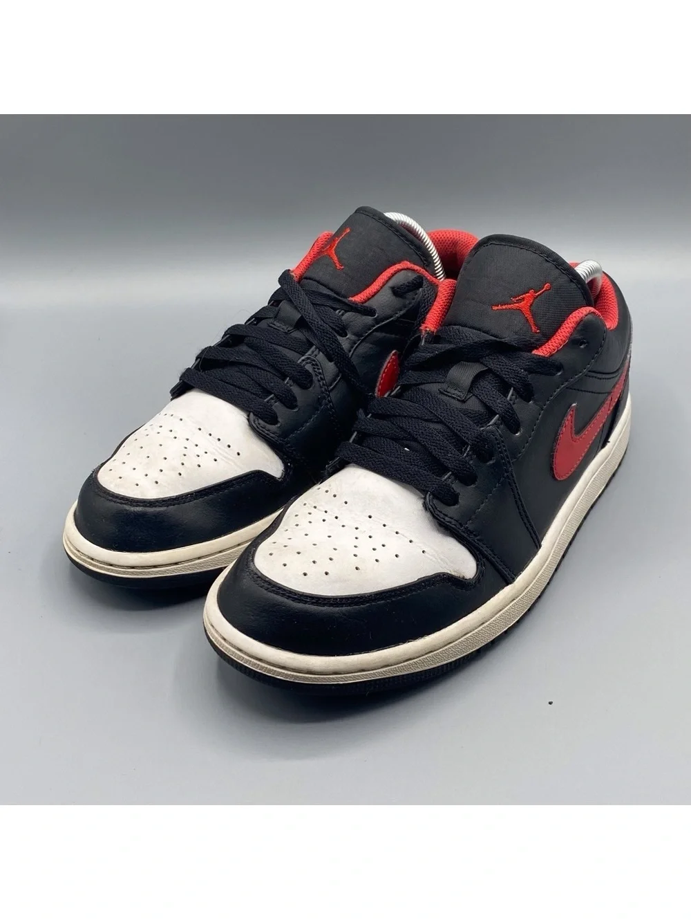 Nike Air Jordan 1 Low White Toe Black Fire Red